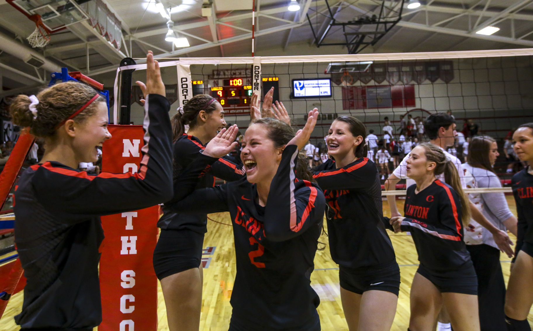 082118-mac-volleyball-018